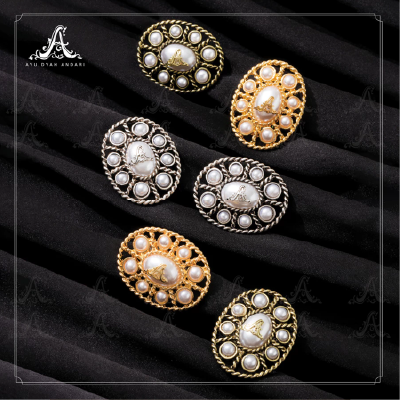 AYU DYAH ANDARI - Velika Brooch