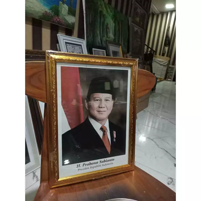 Bingkai Foto Presiden dan Wakil Presiden + PLUS KACA (SUDAH TERMASUK PACKING KAYU)