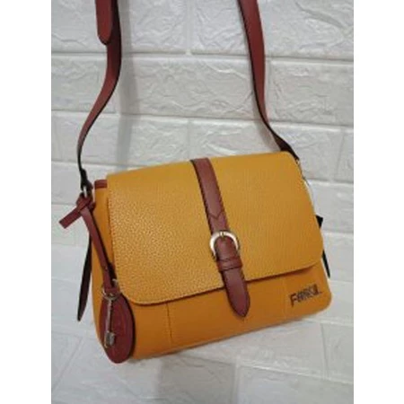 Tas Selempang Wanita - Fs. Hanum Kode 034 - Ukuran : 23 X 10 X 22 - Free Kantong Anti Debu - Free Buble Wrap