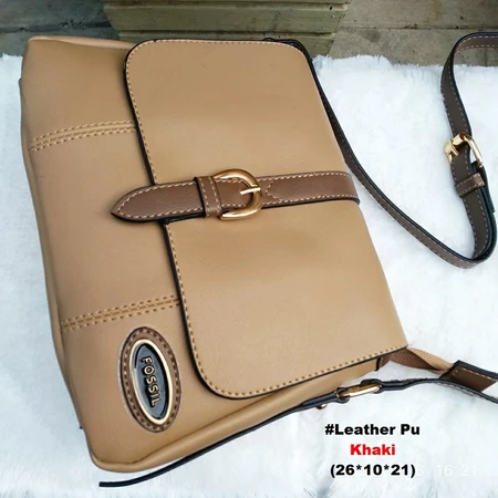 Best Seller - Tas Selempang Wanita - Fs. Gesper Kode : 033 - Free Kantong Anti Debu - Free Bubble Wrap - Ukuran : 23 X 10 x 22 Cm