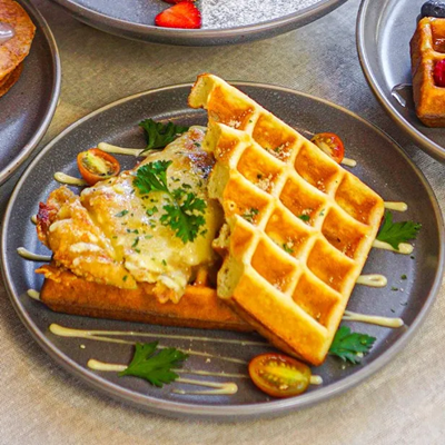 Crispy Chicken Waffle