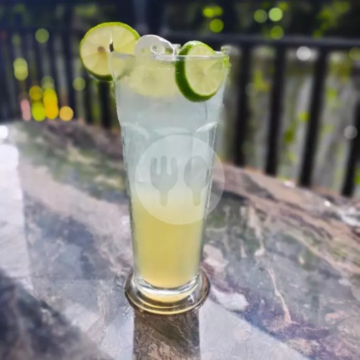 Fresh Lemon Juice 100 % Vit C & Antioksidan